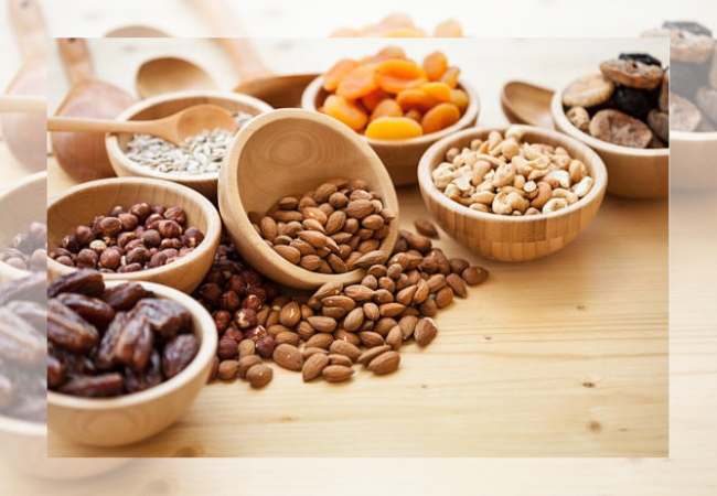 Горіхи та сухофрукти 